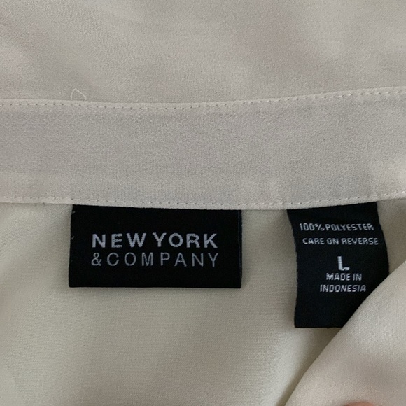 NEW YORK & COMPANY cream button down w/ French cuffs and pointed collar. L - Picture 7 of 8